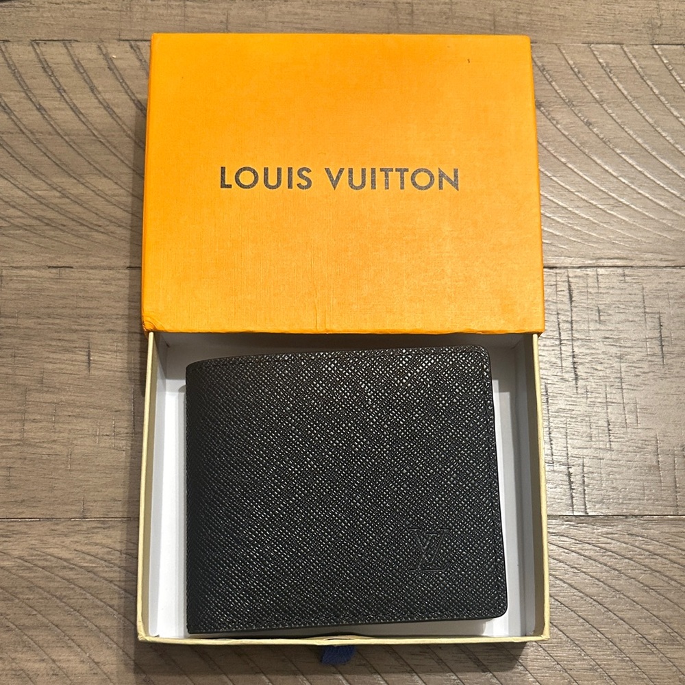 Louis Vuitton Black LV Card Holder Wallet Used